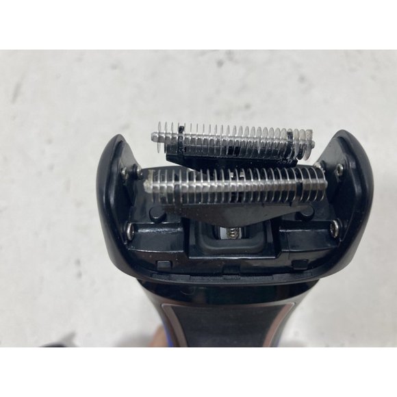 Remington PF7600 electric razor Good Condition - Picture 5 of 5